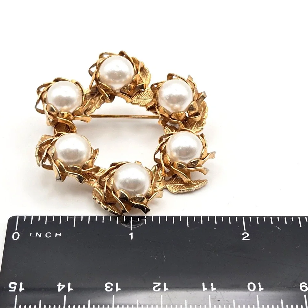 Vintage Gold Tone Wreath Brooch Pin with White Glass Faux Pearls and Leaf Design